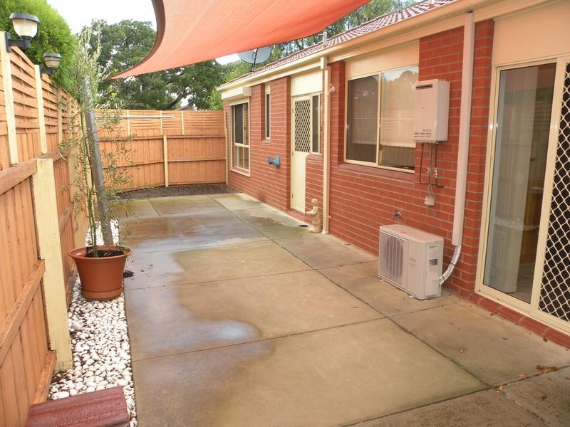 1/22 Brownlow Court, Lara VIC 3212