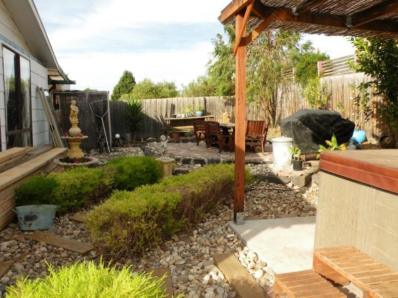 11 Bridge Street, Lara VIC 3212