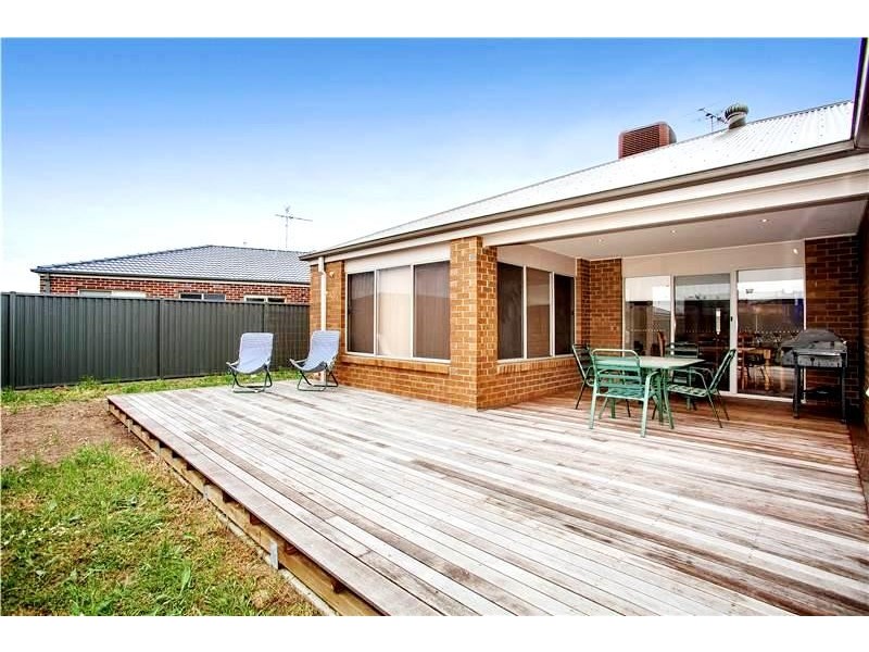 16 Bluebill Court, Lara VIC 3212