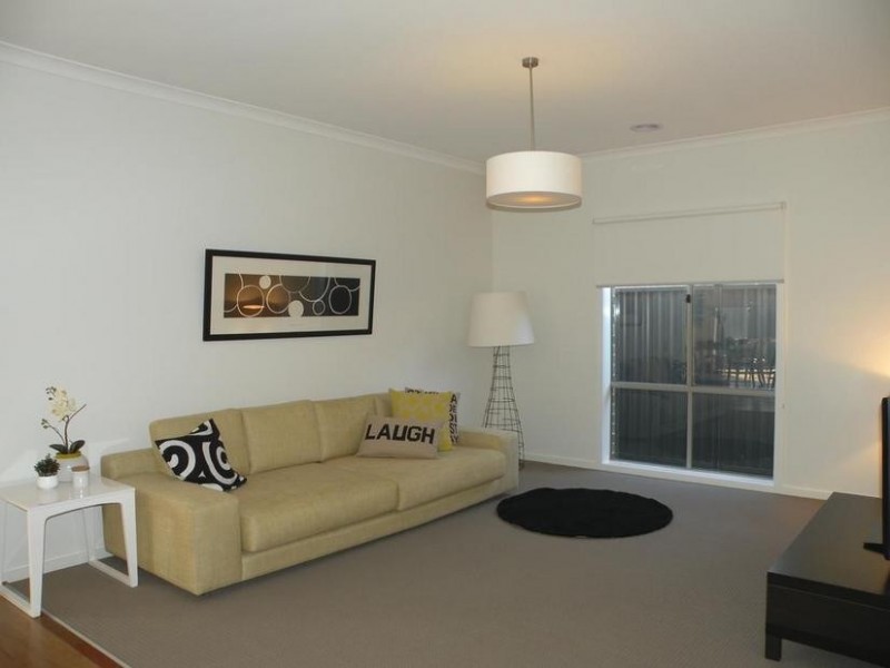 49 Cape Barron Drive, Lara VIC 3212