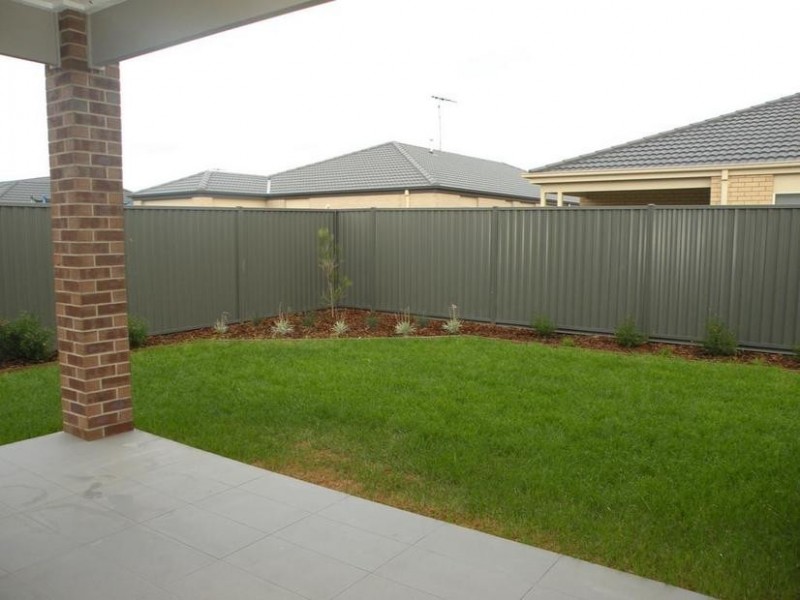 49 Cape Barron Drive, Lara VIC 3212