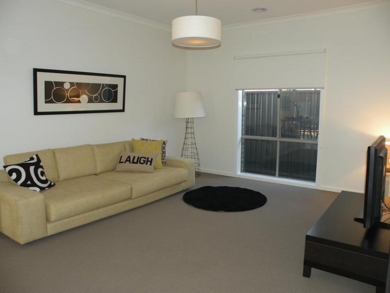 49 Cape Barron Drive, Lara VIC 3212