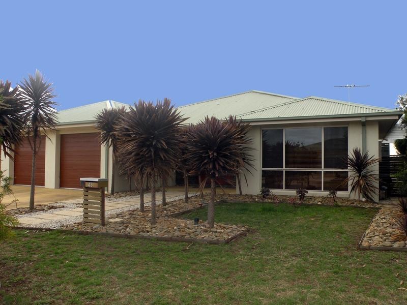 43 Young Street, Lara VIC 3212