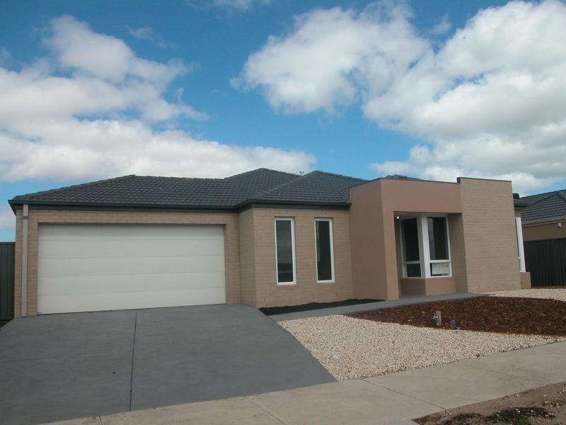 100 O’ Hallorans Lane, Lara VIC 3212