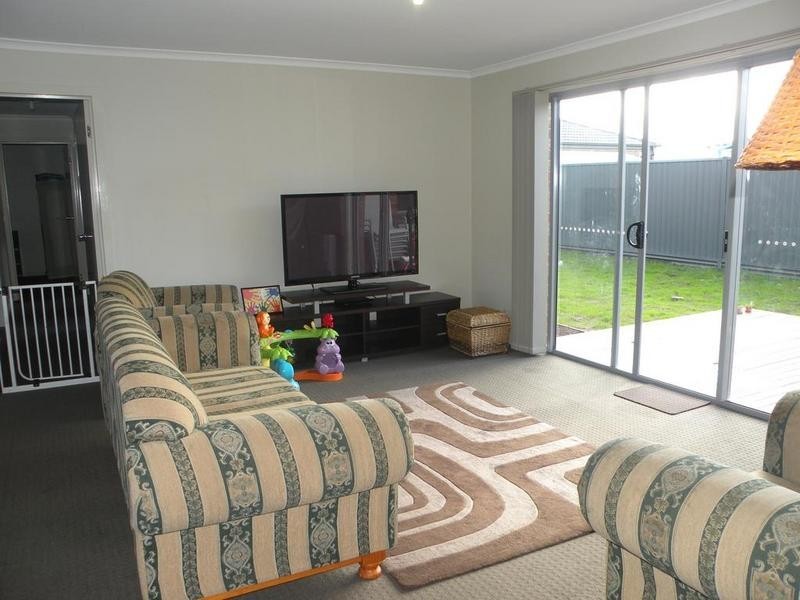 12 Nankeen Avenue, Lara VIC 3212