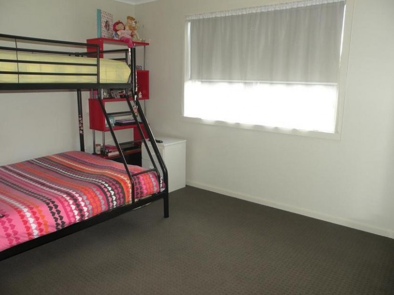 12 Nankeen Avenue, Lara VIC 3212