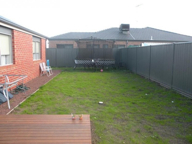 12 Nankeen Avenue, Lara VIC 3212