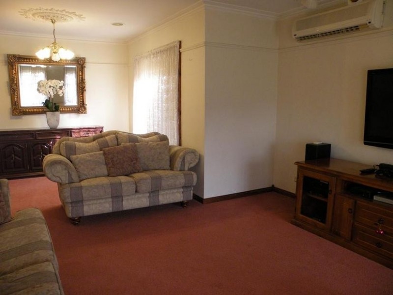 10 Cypress Court, Lara VIC 3212