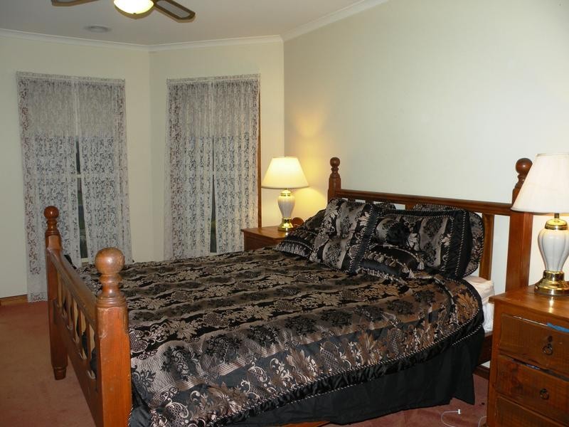 10 Cypress Court, Lara VIC 3212