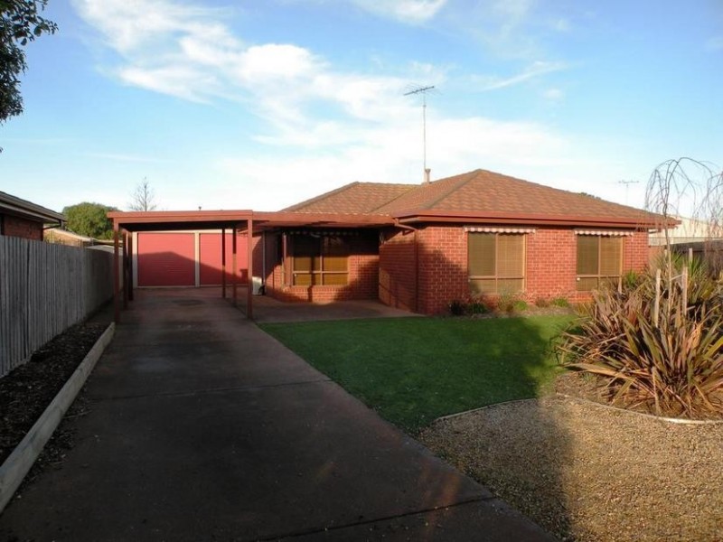 6 Bernard Crt, Lara VIC 3212