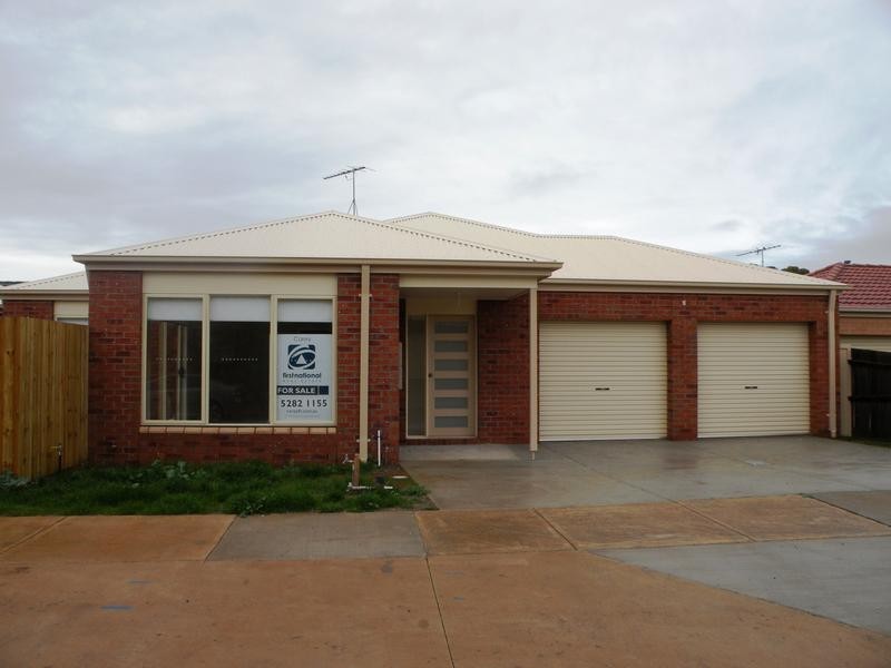 Unit 2/10 Hailar Lane, Lara VIC 3212