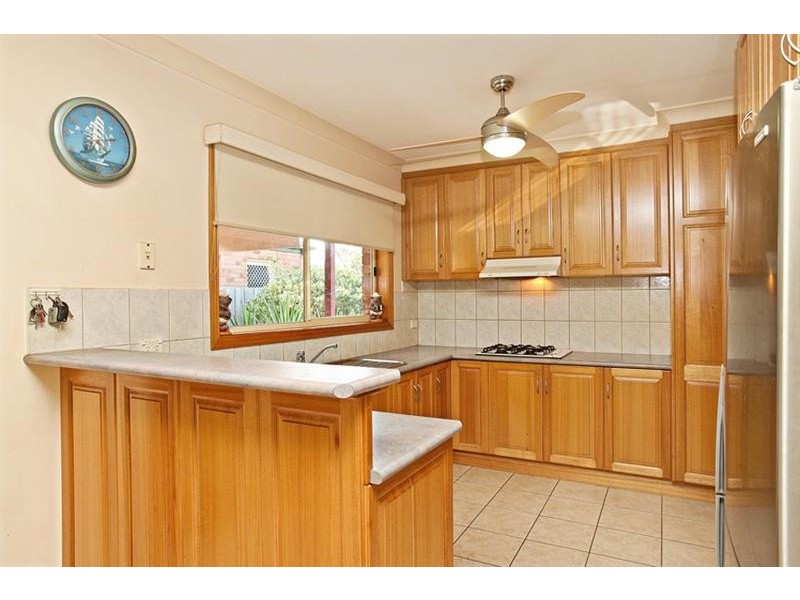 27 Blackbird Circuit, Lara VIC 3212