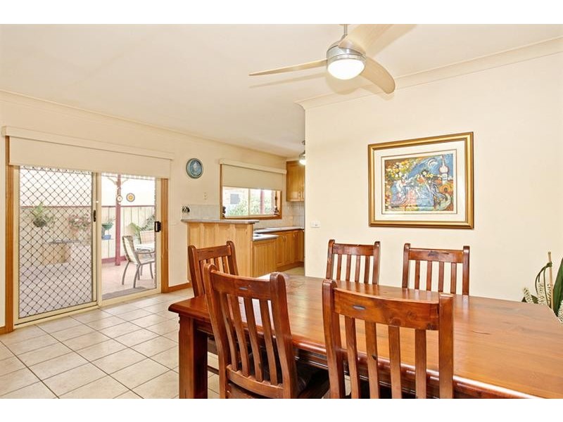 27 Blackbird Circuit, Lara VIC 3212