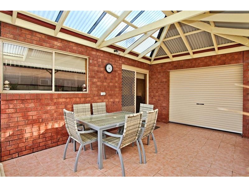 27 Blackbird Circuit, Lara VIC 3212