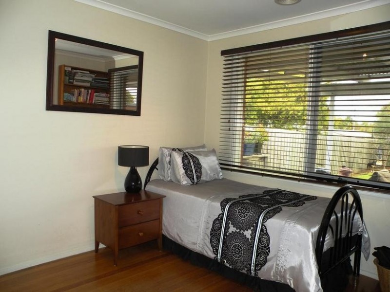 16 Sheeran Crescent, Lara VIC 3212