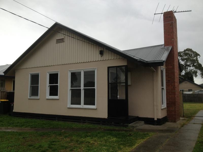 8 Jay Street, Norlane VIC 3214