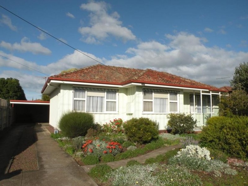 12 Newell St, Lara VIC 3212