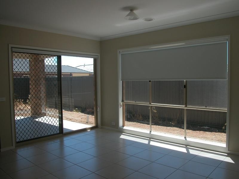 6 Musk Duck Crt, Lara VIC 3212