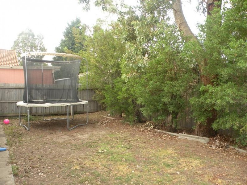 10/14 Brunel Close, Lara VIC 3212