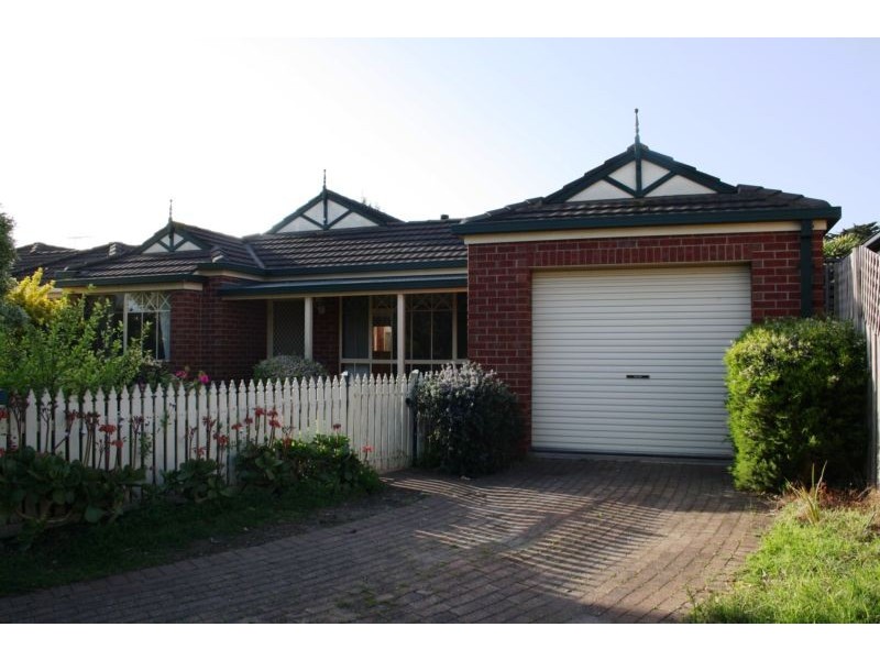 17 Gillean Place, Lara VIC 3212