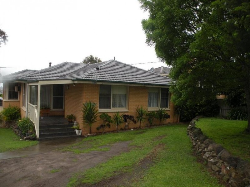 18 Scenic Rd, Highton VIC 3216