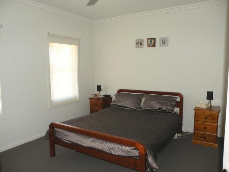 15 Bluebill Crt, Lara VIC 3212