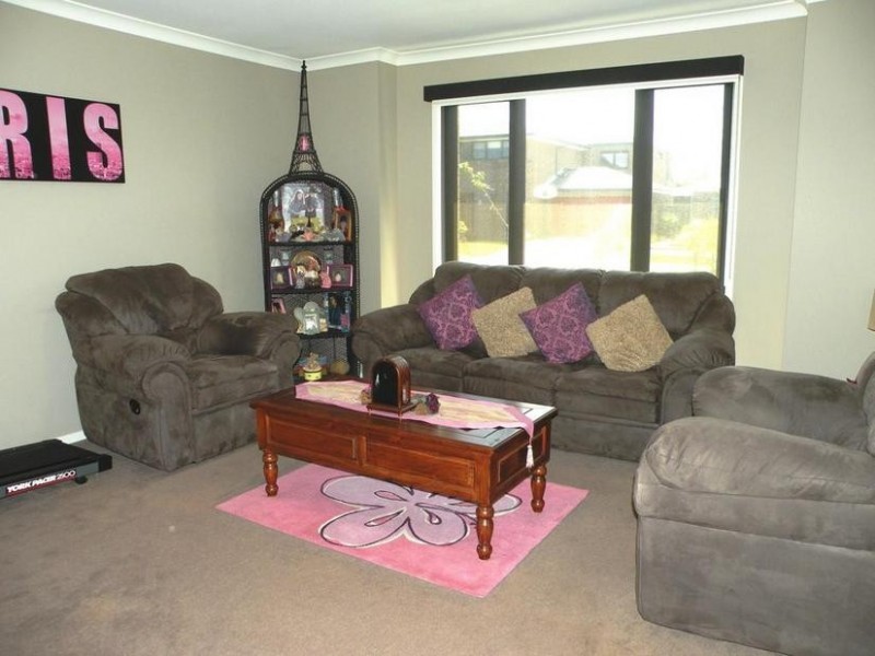 51 Grand Lakes Way, Lara VIC 3212