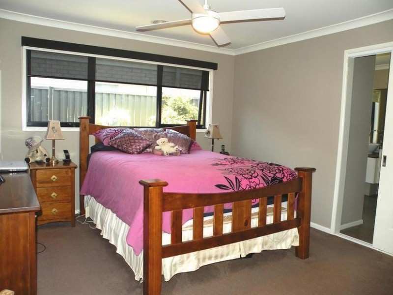 51 Grand Lakes Way, Lara VIC 3212