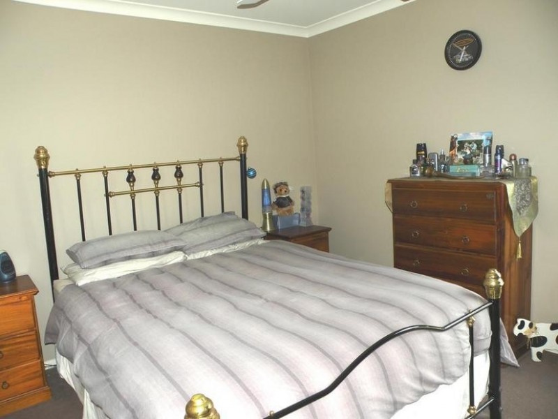 51 Grand Lakes Way, Lara VIC 3212