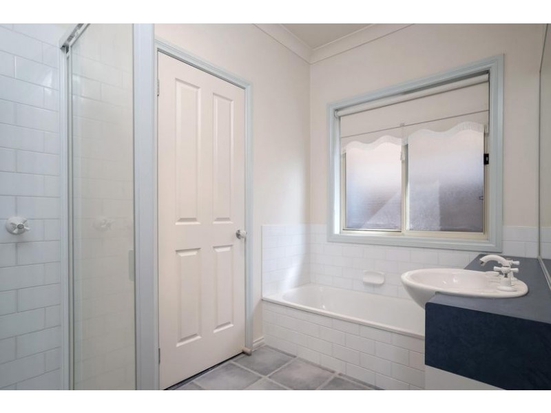 5 Francis Court, Lara VIC 3212