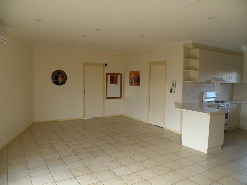 10/1 St Anthony Court, Lara VIC 3212