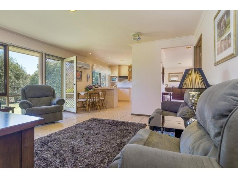 1 Kantara Crescent, Lara VIC 3212