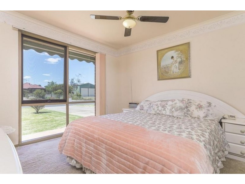 1 Kantara Crescent, Lara VIC 3212