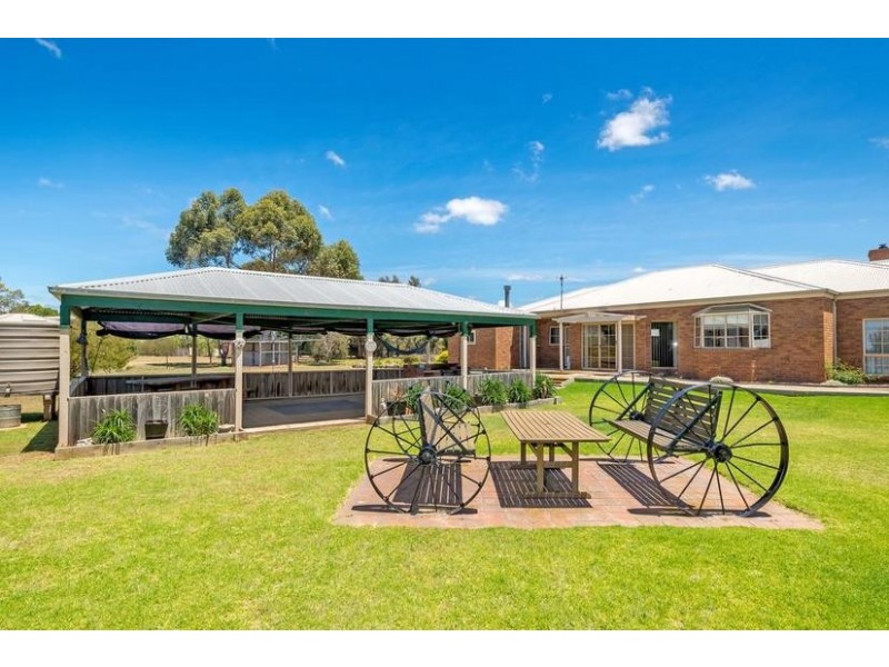 130 Forest Rd North, Lara VIC 3212