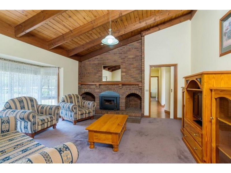 130 Forest Rd North, Lara VIC 3212