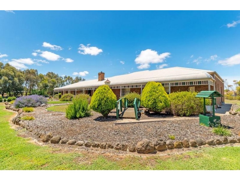 130 Forest Rd North, Lara VIC 3212