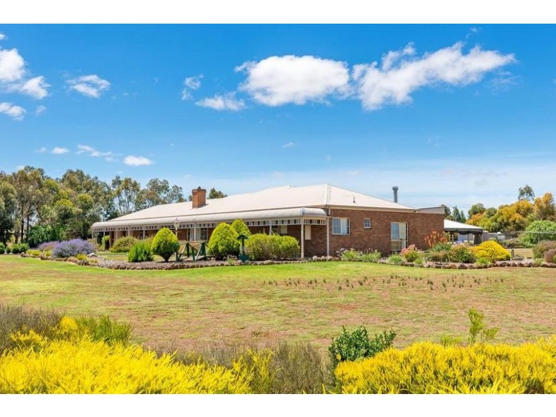 130 Forest Rd North, Lara VIC 3212