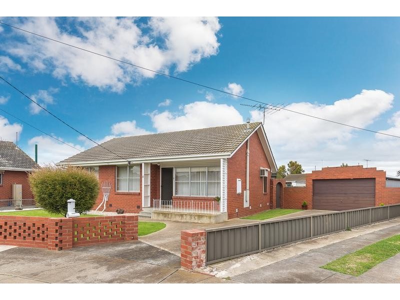 6 Maine Court, Corio VIC 3214