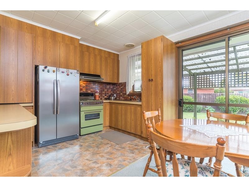 6 Maine Court, Corio VIC 3214