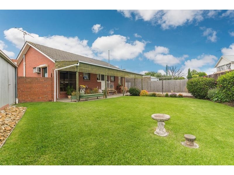 6 Maine Court, Corio VIC 3214