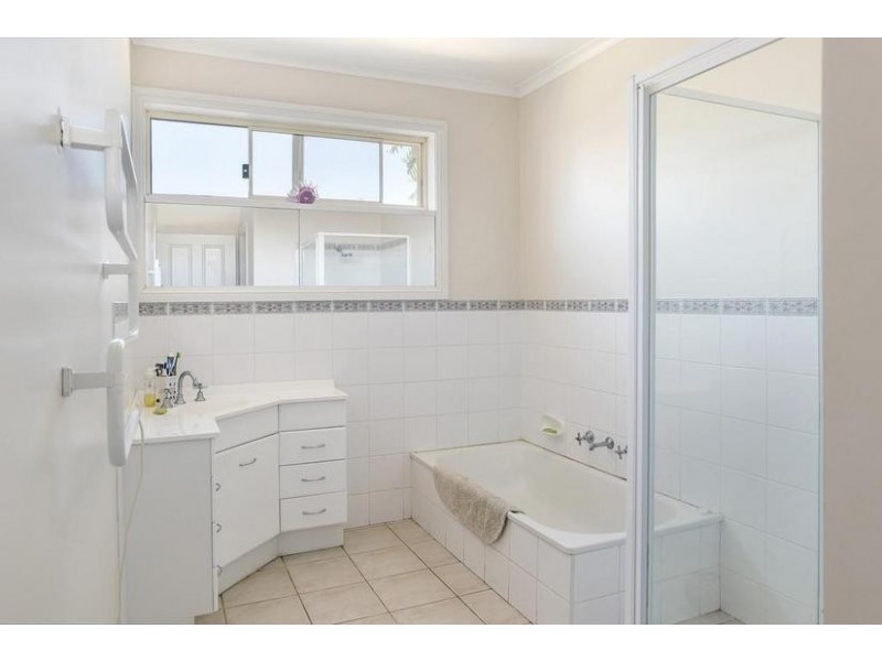4 Evergreen Court, Lara VIC 3212