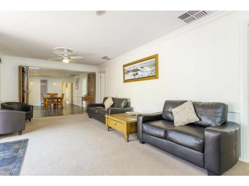 67 Station Lake Road, Lara VIC 3212