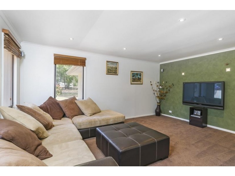 67 Station Lake Road, Lara VIC 3212