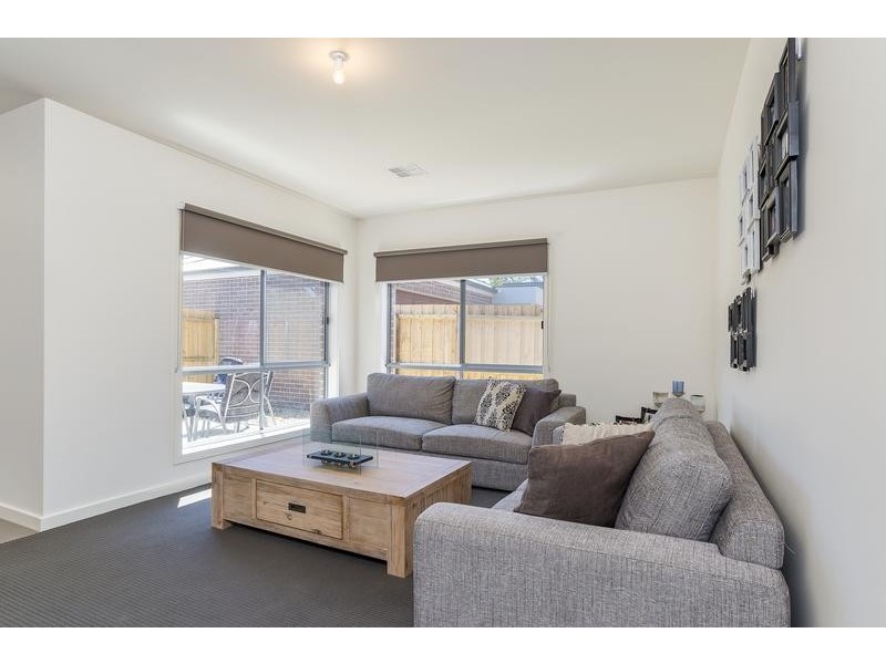 1 Plover St, Lara VIC 3212