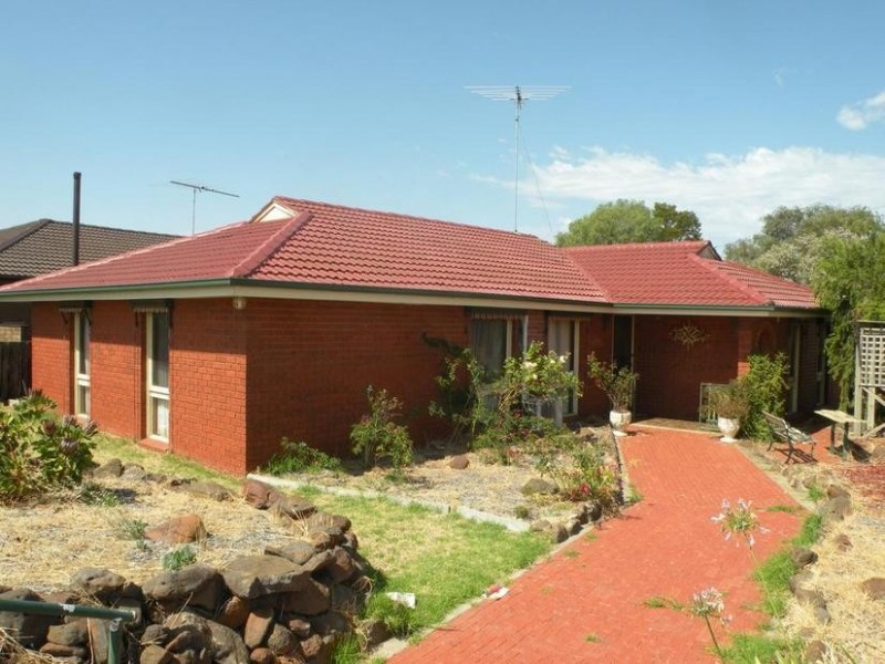 105 Forest Rd, Lara VIC 3212