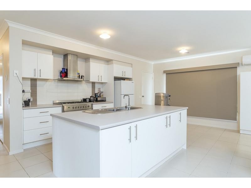 1-3 Cape Barron Drive, Lara VIC 3212