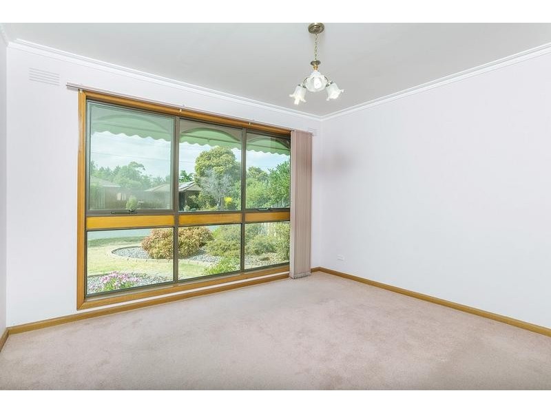 10 Mark St, Lara VIC 3212