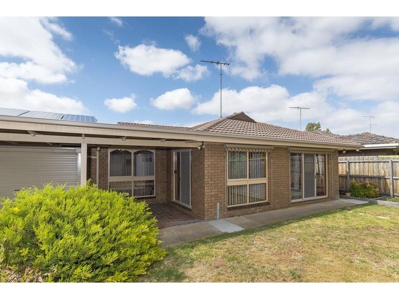 10 Mark St, Lara VIC 3212