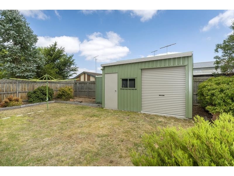 10 Mark St, Lara VIC 3212