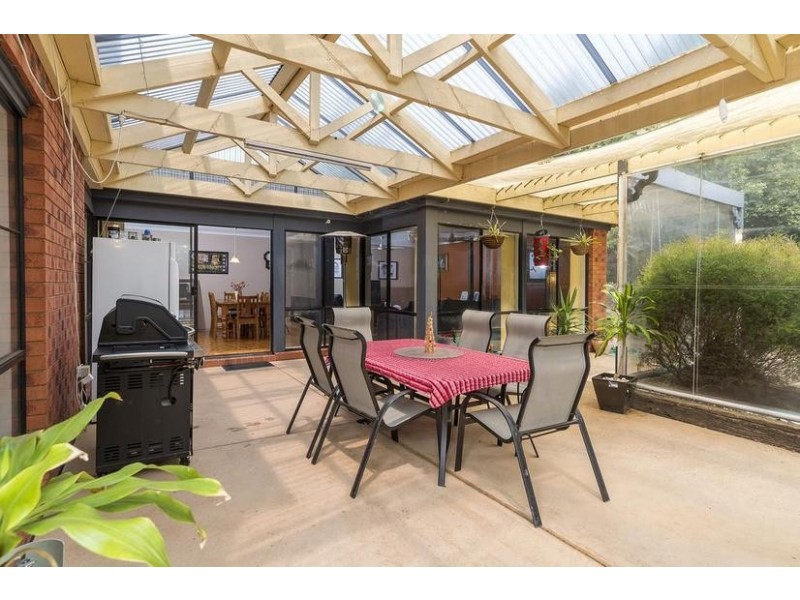 32 Lara Boulevard, Lara VIC 3212